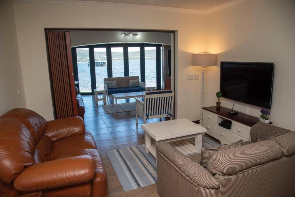 New Listing- 33 Laguna Grove On The Water * Knysna